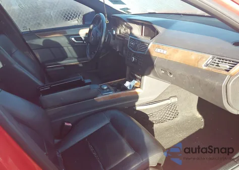 2012 Mercedes-Benz E 350 4Matic z USA, uszkodzony, nr VIN WDDHF8JB0CA611716